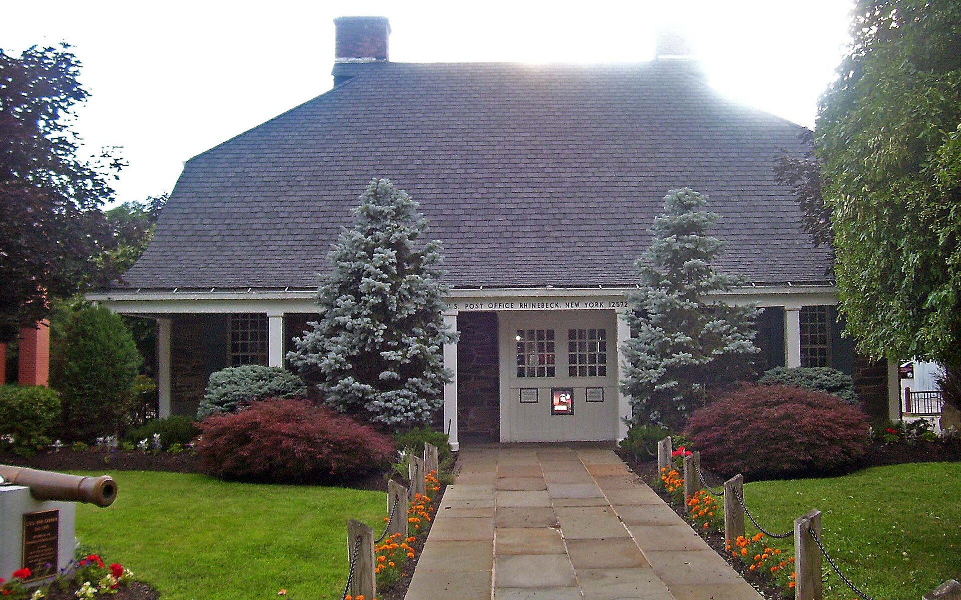 The stone Rhinebeck Post Office